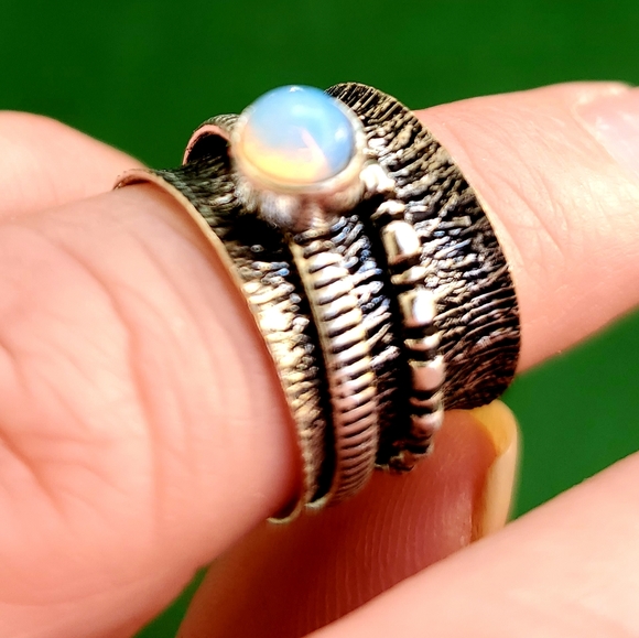 New Opalite 925 Silver Spinner Meditation Ring. - Picture 8 of 8